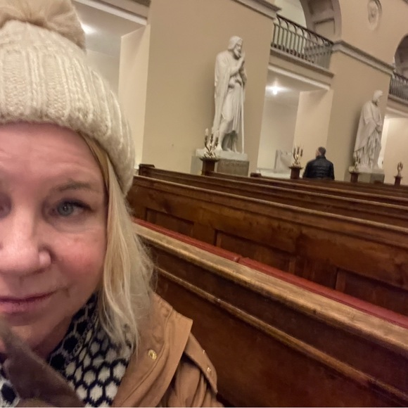 Meet your Posher, Kate - Picture 2 of 7